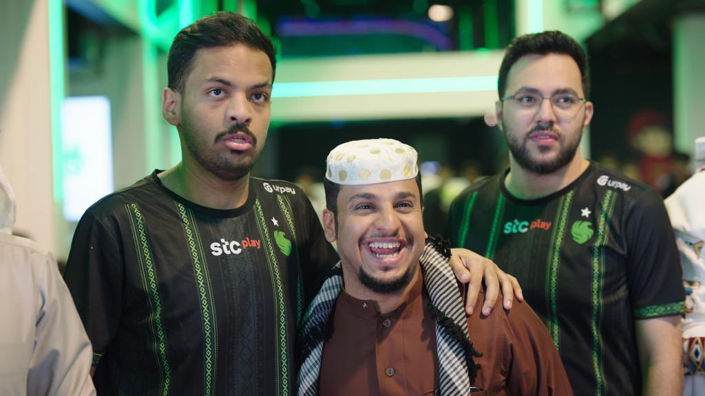 Team Falcons tweet media