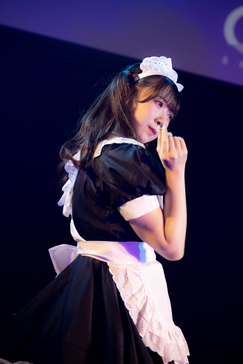 ushilagp03's tweet photo. 2024/3/11 #selfish 単独公演"#selFree"2部(メイドさん衣装)
立花ゆり
まず笑顔がいい。全体にファンシーなイメージを纏っているのもアイドルとして絶対的に正しい。
個人的には3枚目の少しだけ憂いのある表情と、4枚目の躍動感のコントラストがツボなのだが、どっちもどうやって撮ったんだかわからない(何