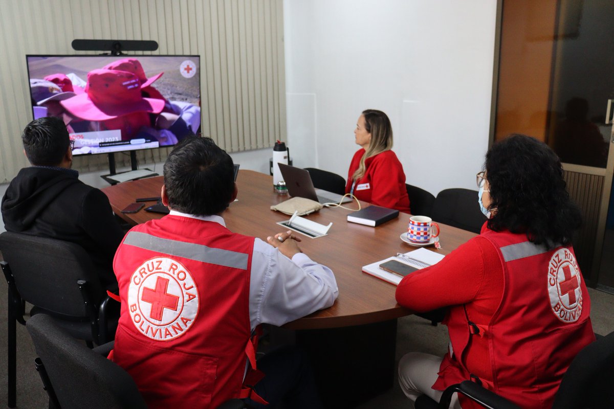 cruzrojabolivia tweet picture