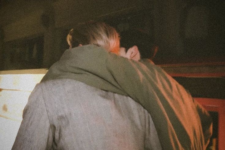 wonsones's tweet photo. "or maybe home is just two arms wrapped around you when you're at your worst" — a #minwon au https://t.co/u53GtgKCKO