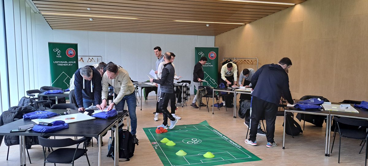 KolmanSasa's tweet image. Every year and with each course we try to make experience in education better for our coaches. 2nd edition of UEFA Youth B course and cant wait for June when we start with UEFA Elite Youth A for the first time. 
🇸🇮⚽️📖👩‍🎓
#realitybasedlearning #adultlearningprinciples
#improving