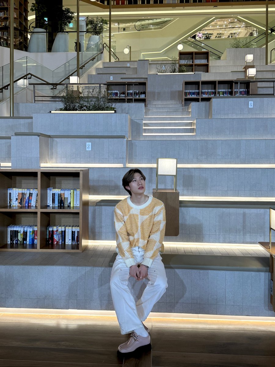 _YEDAM_OFFICIAL's tweet photo. [📸]

#비긴어게인 비긴새내기 방예담입니다 🐣💛

#방예담 #BANGYEDAM
#JTBC #BeginAgain https://t.co/4dHAQ65heo
