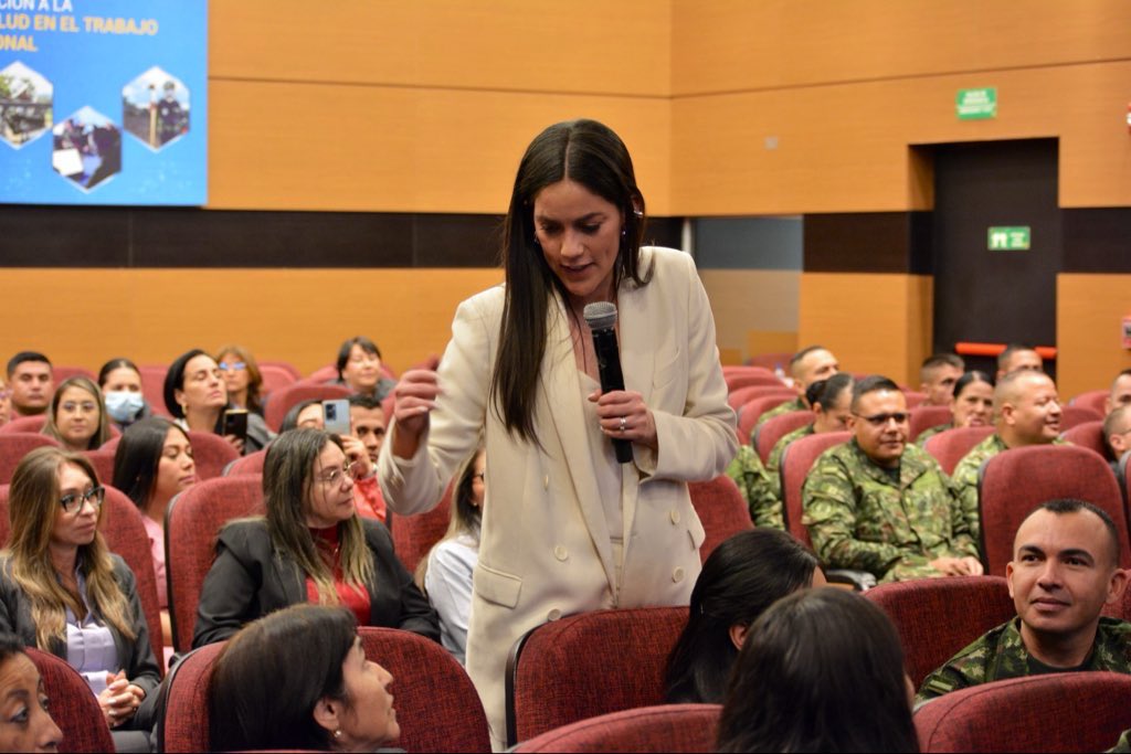 Comando de Personal del Ejército Nacional tweet media