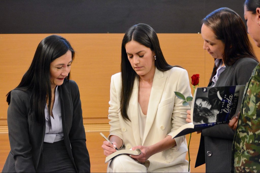 Comando de Personal del Ejército Nacional tweet media