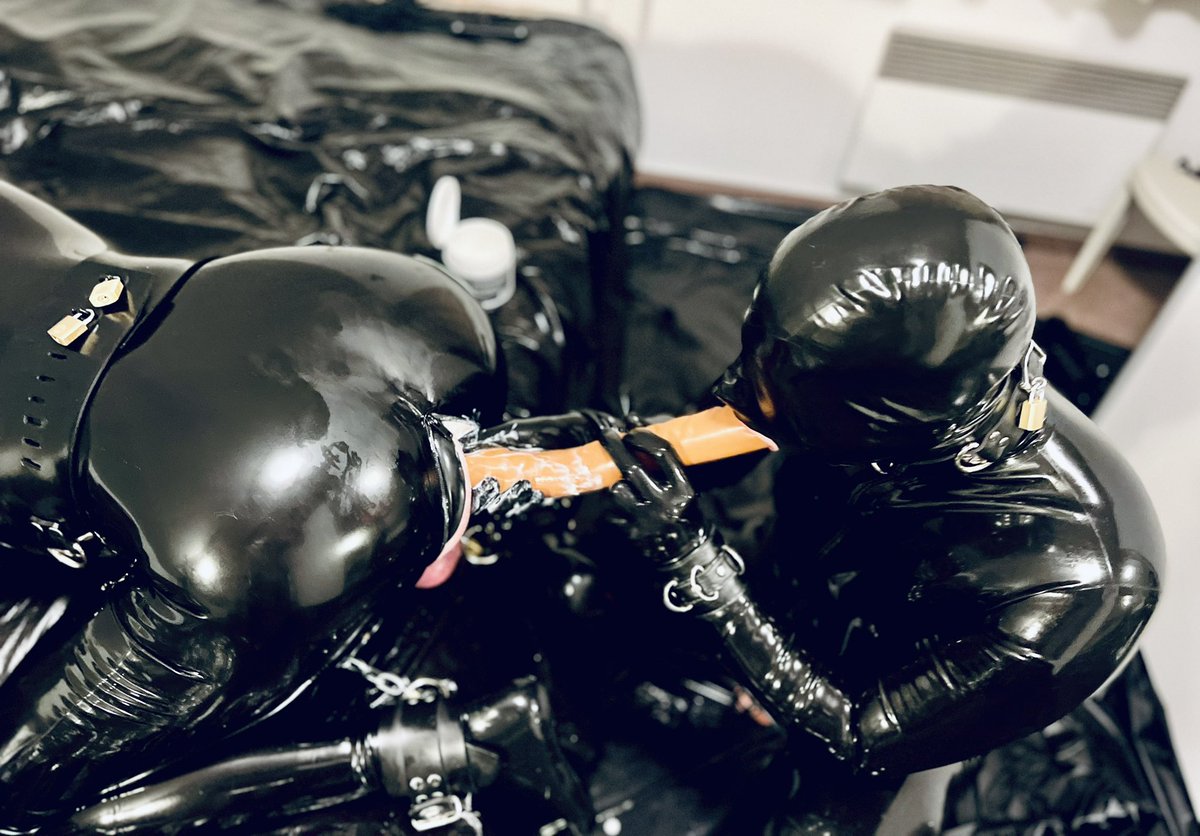 Rubber slaves are playing with their holes 😵😈 Aren’t they piggies? 😜 

Pics from our upcoming vid 🎬 

#guma #rubbergay #rubberguy #rubbersession #rubbertime #rubberslave #rubberfetish #rubbergimp