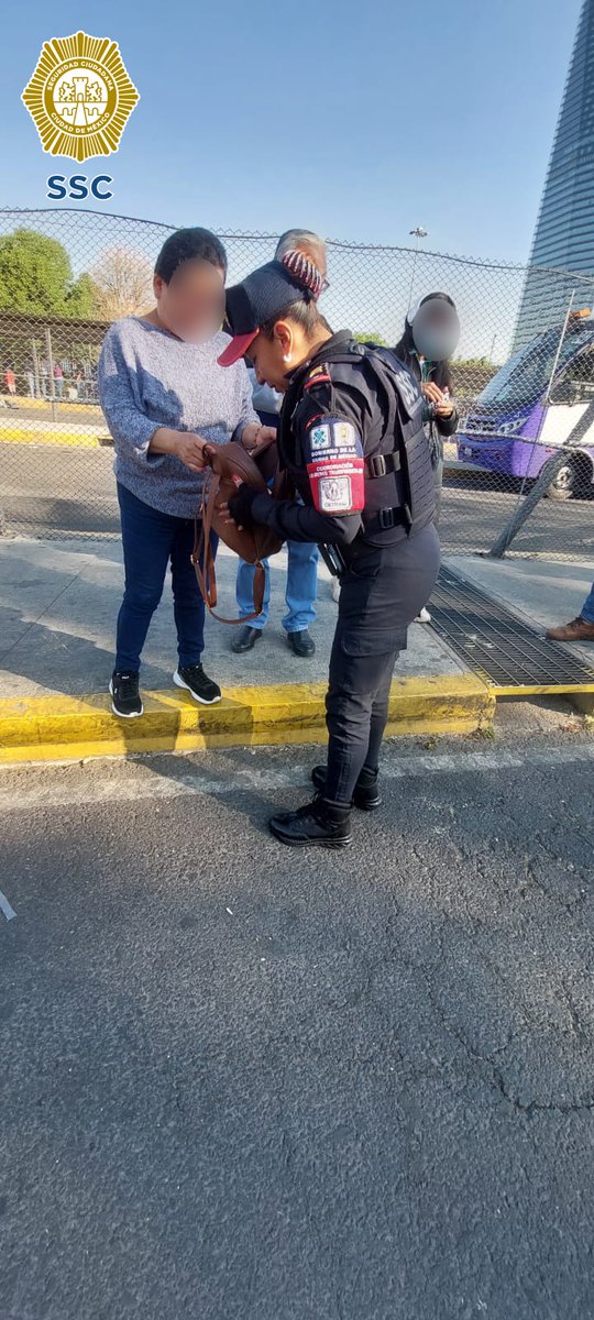 SSC_CDMX's tweet image. #PasajeroSeguro l Compañeros de la @PBI_SSC despliegan acciones de seguridad, proximidad y vigilancia en las inmediaciones de los #CETRAM #Chapultepec, #Tacubaya, #MartínCarrera, #Pantitlán y #Politécnico. 🚨👮🏻👮🏻‍♀️🚌
