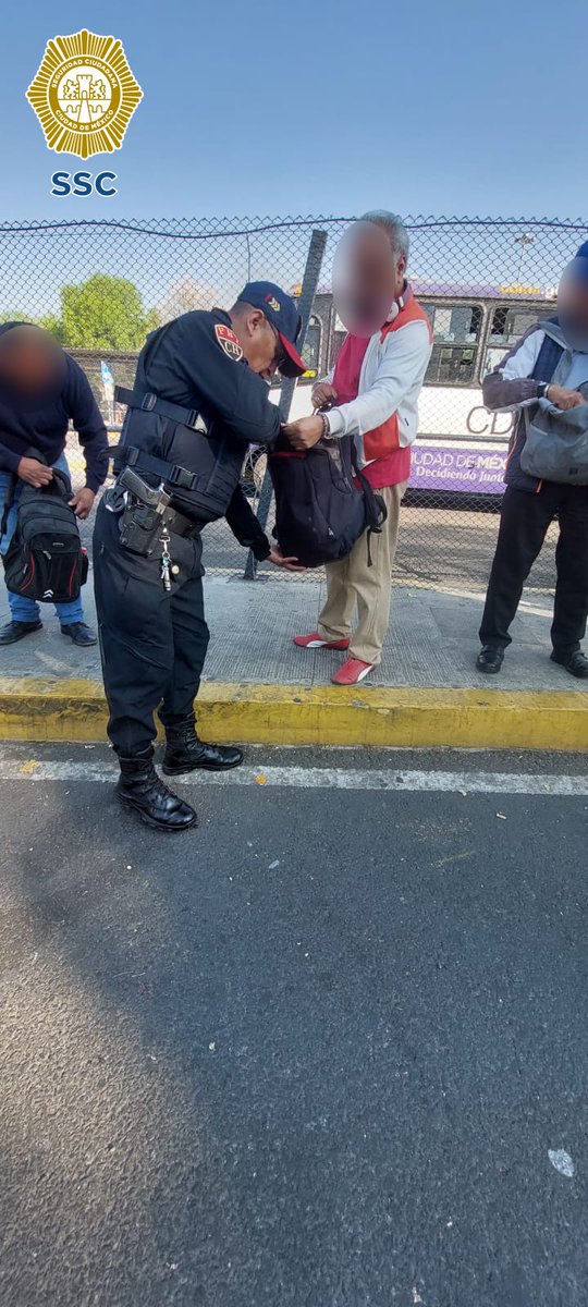 SSC_CDMX's tweet image. #PasajeroSeguro l Compañeros de la @PBI_SSC despliegan acciones de seguridad, proximidad y vigilancia en las inmediaciones de los #CETRAM #Chapultepec, #Tacubaya, #MartínCarrera, #Pantitlán y #Politécnico. 🚨👮🏻👮🏻‍♀️🚌