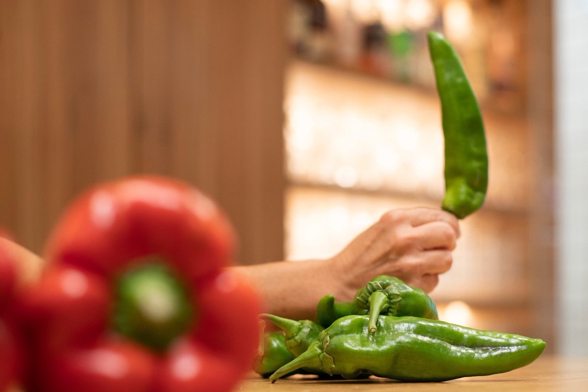 En MOTT, la vida sana es una de nuestras prioridades. 
Nos lo tomamos muy serio porque no se trata solo de comer bien, sino de vivir bien. 
¿Estás listo para hacer de la salud tu estilo de vida? 
¡Únete a nosotros en este viaje hacia tu bienestar! 🌱💪 

#zaragoza #mottandmore