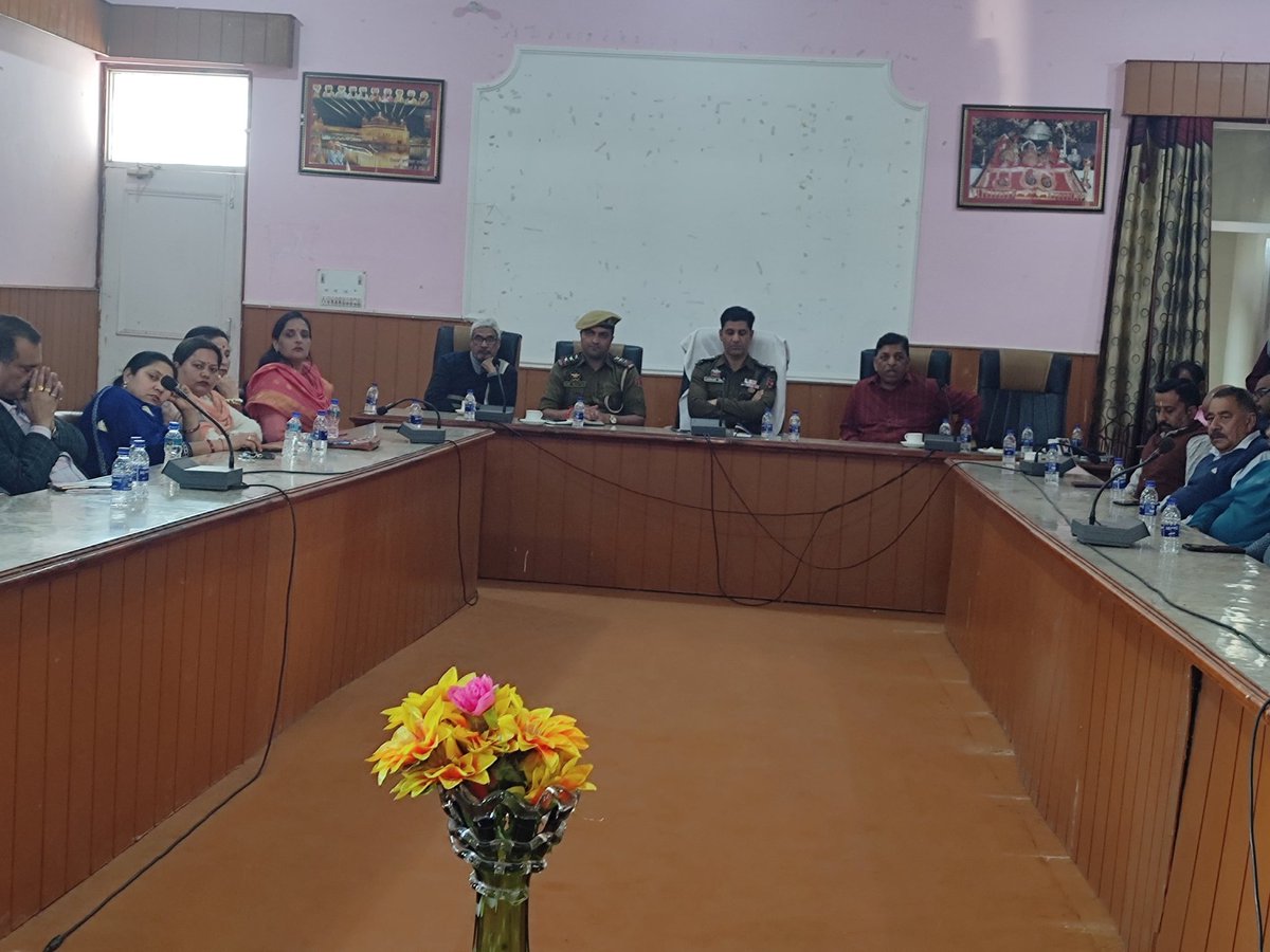 In order to strengthen the relations between police administration and civil society, a police public interaction meet under initiative of PCPG was organised at Nowshera subdivision headquarter on Tuesday. @JmuKmrPolice @ZPHQJammu @digrprange