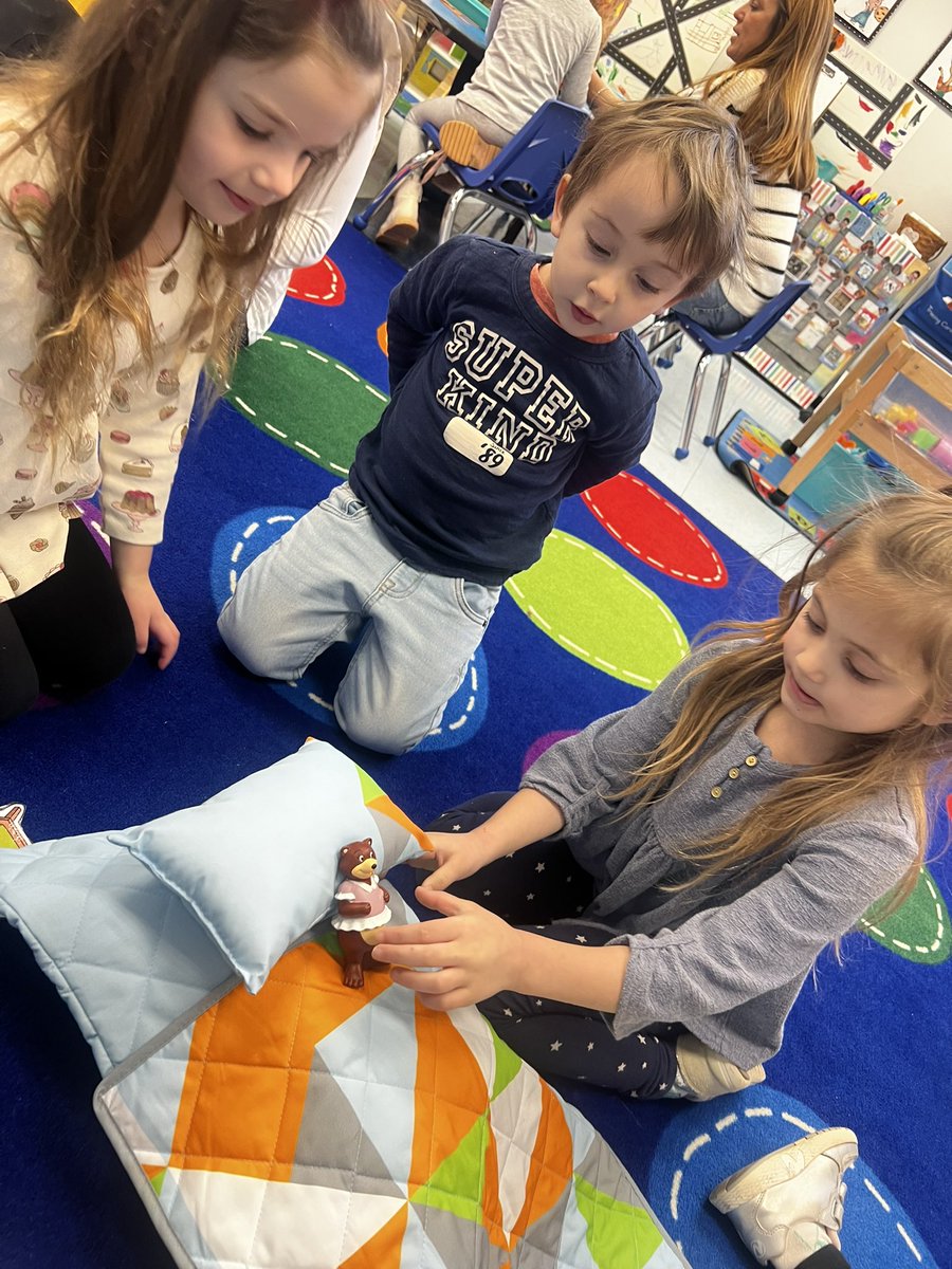 slevin_prek's tweet photo. Today the AM Class helped baby bear by retelling the story and built him a new chair, bed, and of course, more porridge! #fhleads #buildingstudy https://t.co/ma9H3WgtWQ