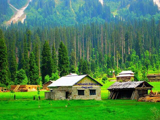 PKadventureclub's tweet photo. Kashmir Jannat Nazeer
Neelum Valley
#Kashmir #Pakistan #NeelumValley #PakistanAdventure https://t.co/ogV21Y7mRH