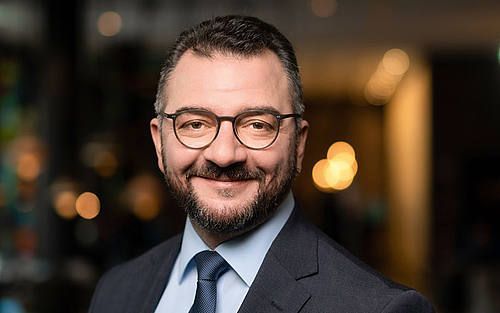 Im Interview erläutert Çağdaş Gandar, Geschäftsführer der Melissa Data GmbH, welchen Einfluss eine hohe Datenqualität auf die #Wirtschaftlichkeit von Unternehmen hat. 
bit.ly/3TsVc8n