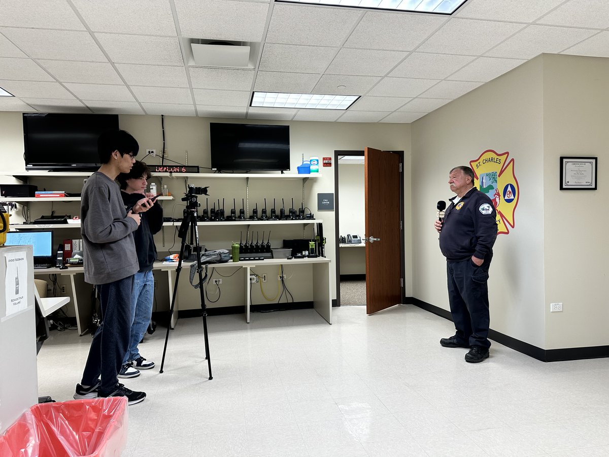 SCNkypjohnson's tweet photo. Last night I took our video news team to the city of St. Charles Emergency Management Team to film footage for an upcoming news feature. It was a great real world setting &amp; we all learned a lot! Thank you Mark, Paul and team for being so welcoming &amp; allowing us into your space. https://t.co/9Hg8IqgyIt