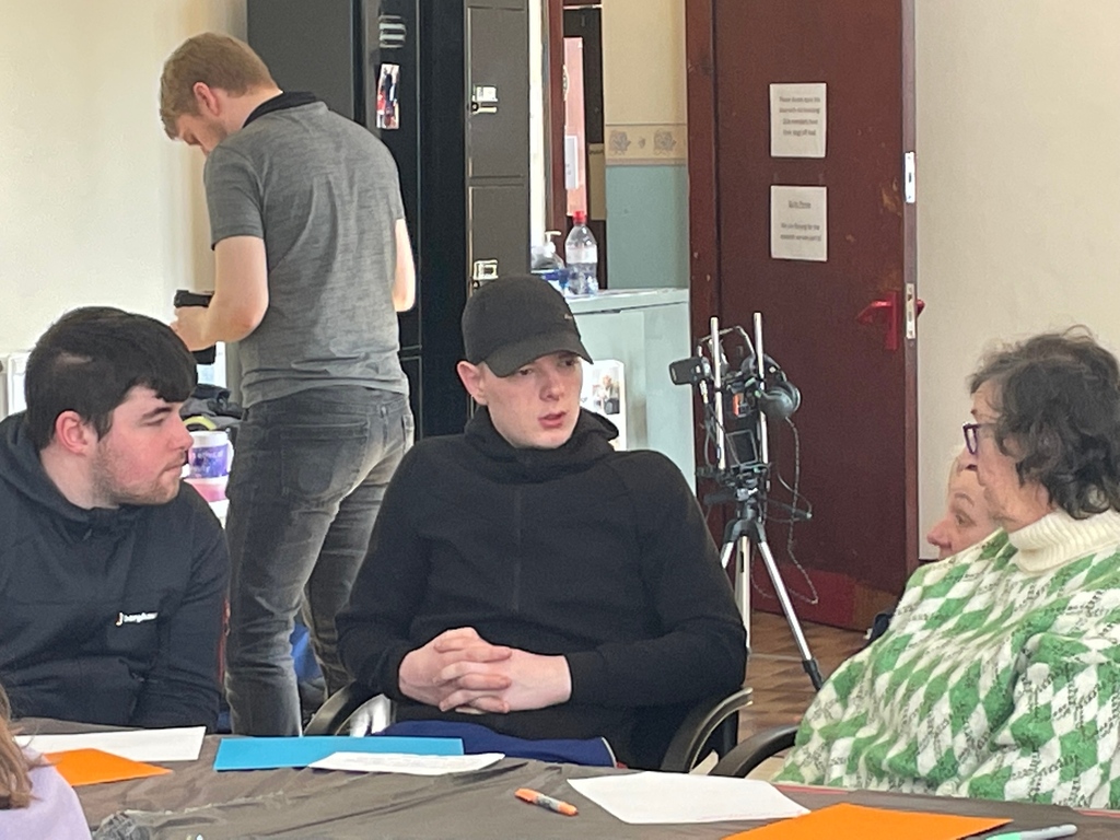 Great #intergenerational participation session as part of #CommunityKnowledgeFund about community safety at Yoker resource centre with Time Well Spent group facebook.com/groups/9513316… and young people from @PrincesTrustSco.

@UKRI_News
@the_young_fdn