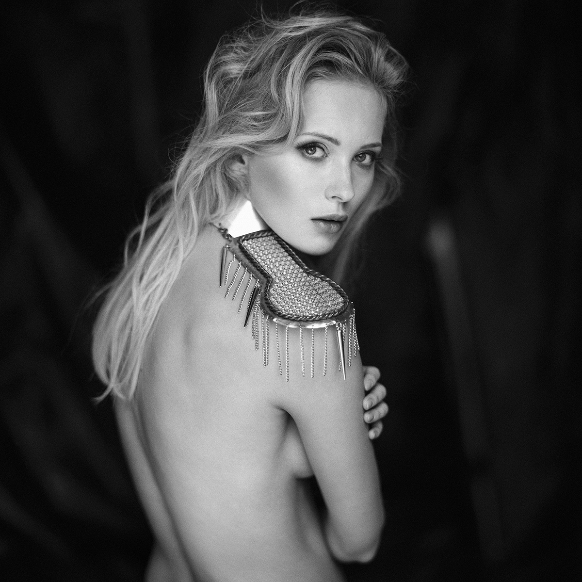 IG: @ ninoveron

#akt #memories #ninoveron #hasselblad #sensual #nude #nudeart #fineart #analog #6x6 #women #bw