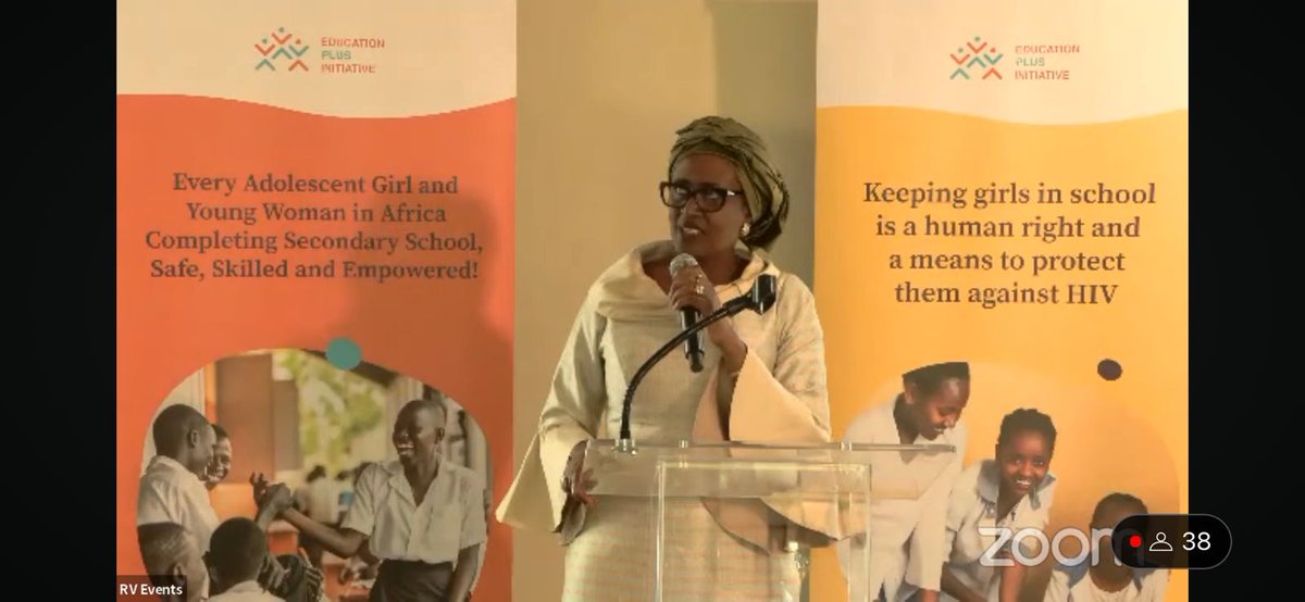 Every 3 mins, an adolescent girl or young woman (15-24yrs) acquired HIV in 2022 in sub-Saharan Africa. This is unacceptable, because this is preventable. Keeping girls in school is part of HIV prevention.
@Winnie_Byanyima at #EducationPlus #CSW68

Watch: youtube.com/watch?v=FqIprT…