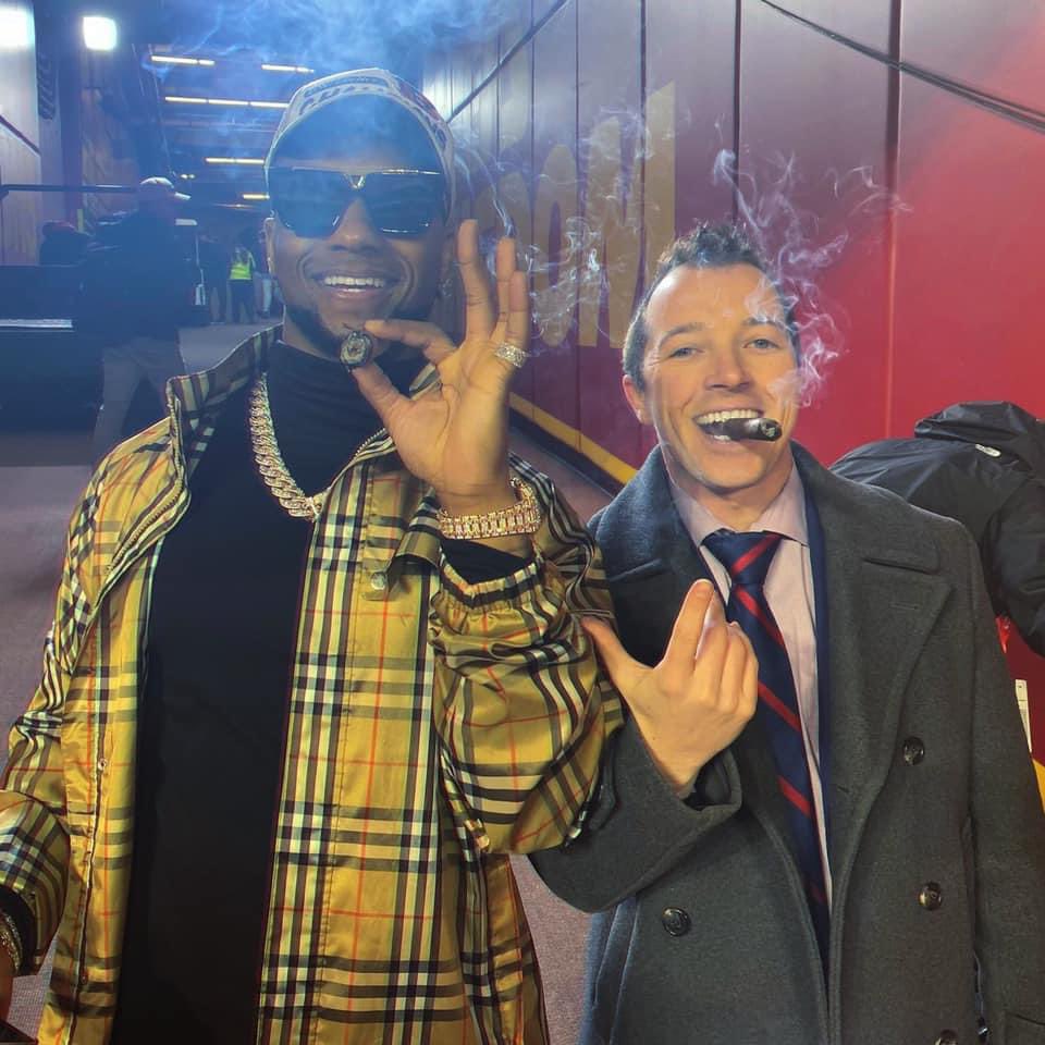 BrandonSaho's tweet image. A Joe Mixon story I’ve never told. When I posted about my suicidal struggles, he was one of the first people to text me. My first time back in the locker room from the hospital, he walked to the parking lot to talk after our interview. That meant a lot. Thank you @Joe_MainMixon.