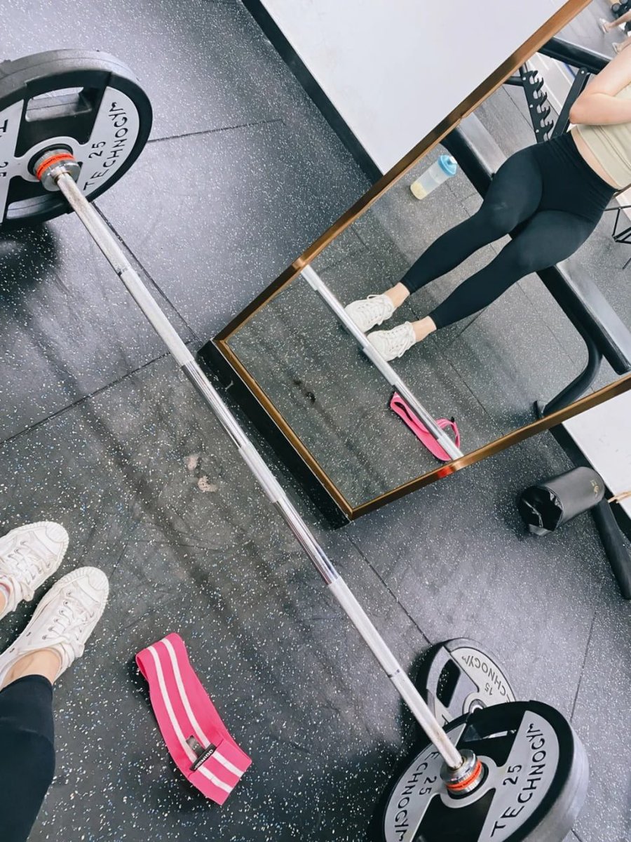 When I workout early in the morning, the in the morning, the rest of the day feels so much better 💪🏻✨