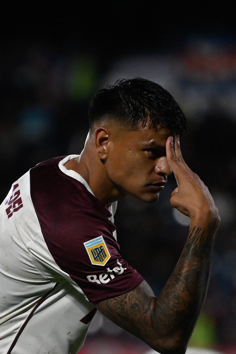Procura llegar al final

Y luchar con valor 🇱🇻🐲