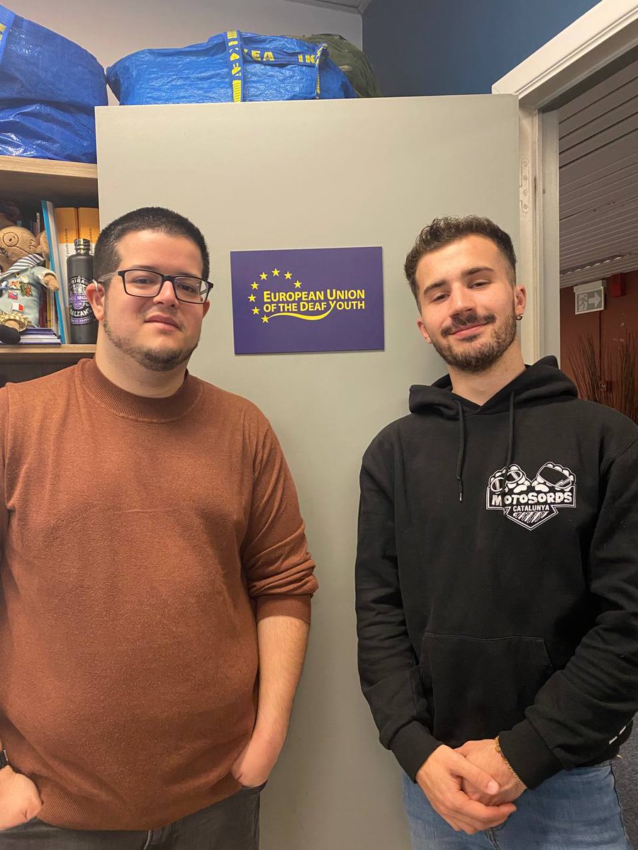 Compartimos fotos de Alberto y Raúl, que acudieron el pasado 14 al 18 de febrero a la segunda sesión del seminario sobre el ciberacoso organizado por <a href="/EUDYouth/">EUDY</a>  en su sede de Bruselas.