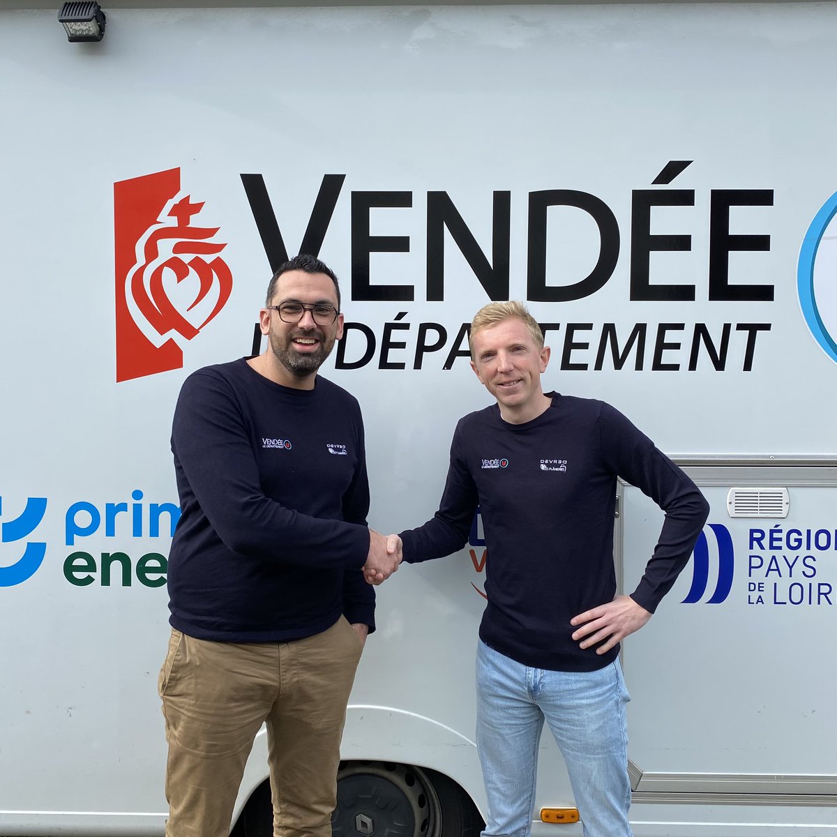 Vendee_U's tweet image. 𝙅𝙖𝙨𝙤𝙣 𝙔𝙤𝙣 𝙎𝙣𝙤𝙚𝙘𝙠, 𝙣𝙤𝙪𝙫𝙚𝙖𝙪 𝙙𝙞𝙧𝙚𝙘𝙩𝙚𝙪𝙧 𝙨𝙥𝙤𝙧𝙩𝙞𝙛 𝙙𝙪 𝙑𝙚𝙣𝙙𝙚𝙚 𝙐

Fort de ses expériences au sein de belles structures N1, il rejoint l’équipe auprès de Steven Laurent. 🤝

Bienvenue Jason 🤗

#govendeeu