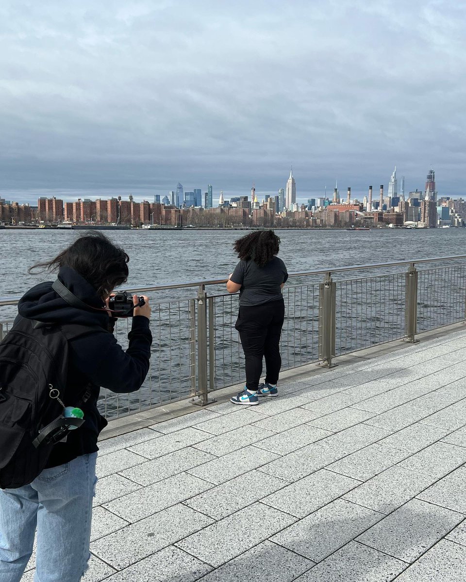 CIOBCitywide's tweet photo. Check out the breathtaking snapshots taken by our talented @LyonsBklyn photography students at Domino Park! 📸 #LyonsCommunity #PhotographyMagic @NYCSchools @NYCSchools https://t.co/HP5oJVxaE8