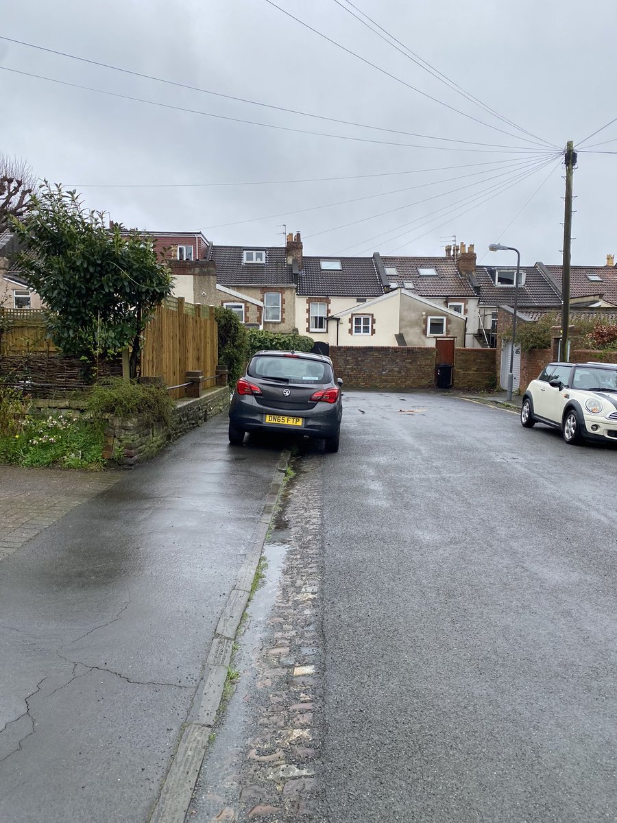 PLATinBristol's tweet photo. #twat #parking #bristol https://t.co/FIyz80AU0z