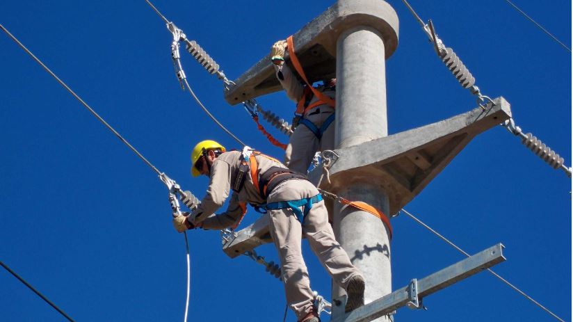 LineasNoticias's tweet image. 🚨 #URGENTE | De 8:30 a 10:30 ⏰  #EDELaR  anunció cortes de urgencia en los siguientes barrios de La Rioja 👇🏽

✅ Islas Malvinas
✅ Las Ágaves
✅ Benjamín Rincón
✅ Santa Justina
✅ Hospital Materno-Infantil
✅ Servicio Penitenciario
✅ Ferroviario
✅ Cementerio
✅ Juan Mellis