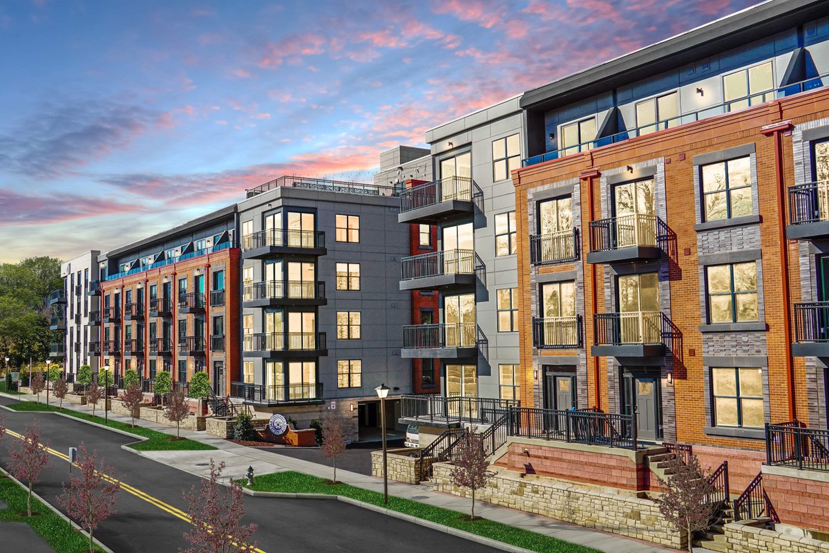 TheMoCoShow's tweet photo. Crescent at Chevy Chase is now open! 

Experience luxury living within our 111-unit community. From serene views of the Columbia Country Club to unmatched amenities like a rooftop terrace, co-working spaces, pet spa, and wellness studio, every detail is crafted to elevate your experience. Located at 3929 Landmark Ct., your new home awaits. 

Book your tour and discover the Crescent difference.  #CrescentAtChevyChase #LuxuryLiving #NowOpen 

https://t.co/7yvfSELquS

#Sponsored