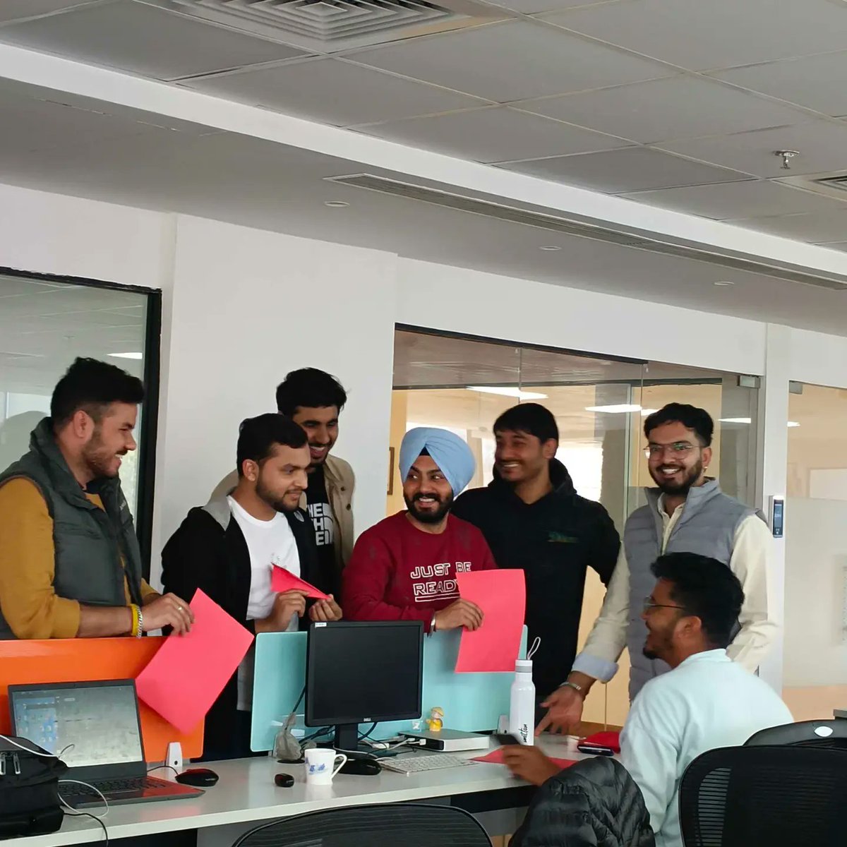 SoftProdigy's tweet image. Counting down to adventure! ⏳Reliving the thrill of childhood battles in the 'Airborne Rivalry: Gliders Arena.' 🚀 Entering into a March with giggles, mischief, and memories that never grow old! 🌟

#ThrowbackFun #March #MarchMadness #ChildhoodThrowback #GliderWars  #softprodigy