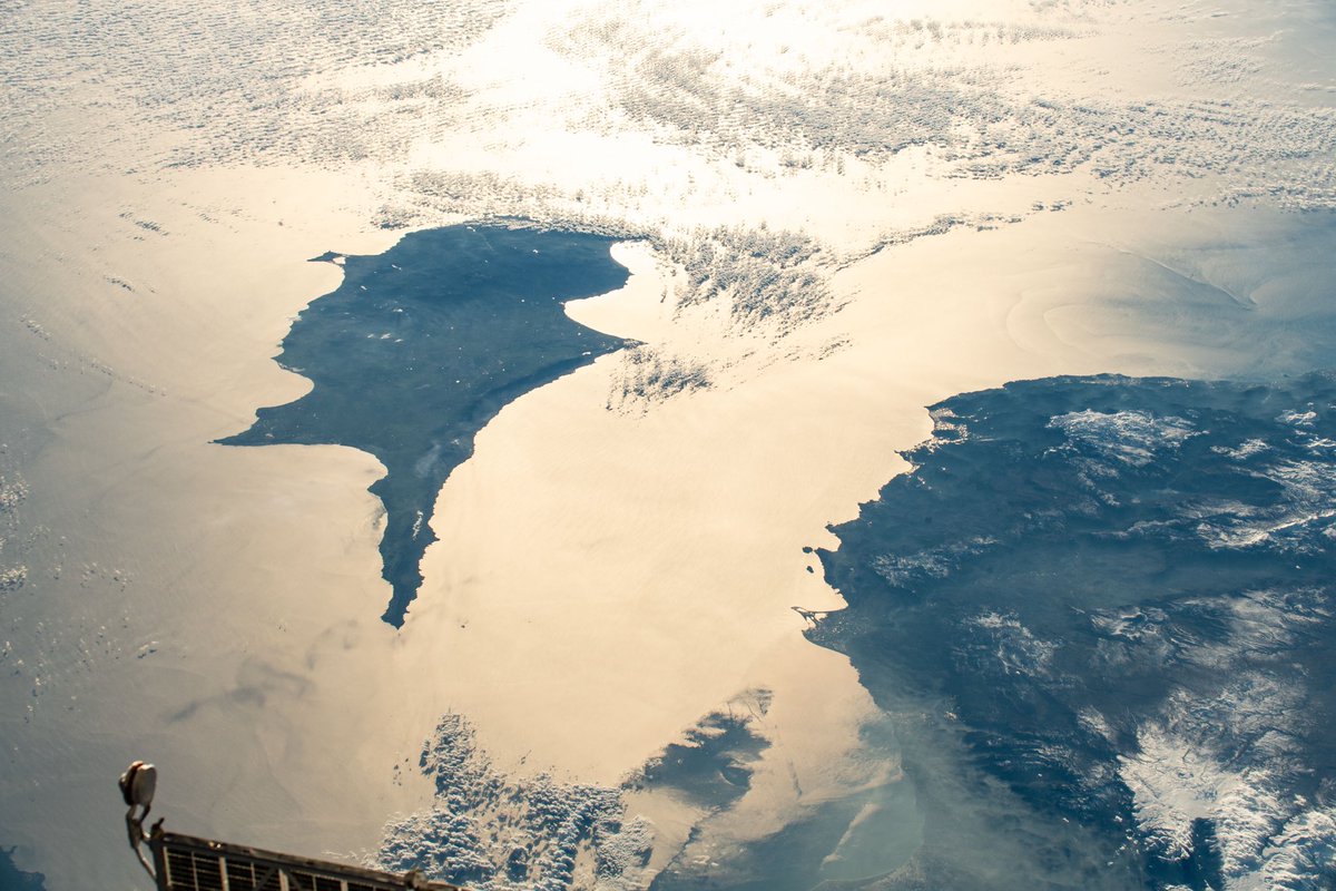 Uzayın derinliklerinden bakıldığında bile birbirimize bu kadar yakınız!…

Sarsılmaz bir bağla kaderleri birbirine bağlı, ana vatan Türkiye Cumhuriyeti ve Kuzey Kıbrıs Türk Cumhuriyeti’nin ebedi birlikteliğinin uzaya yansıması…