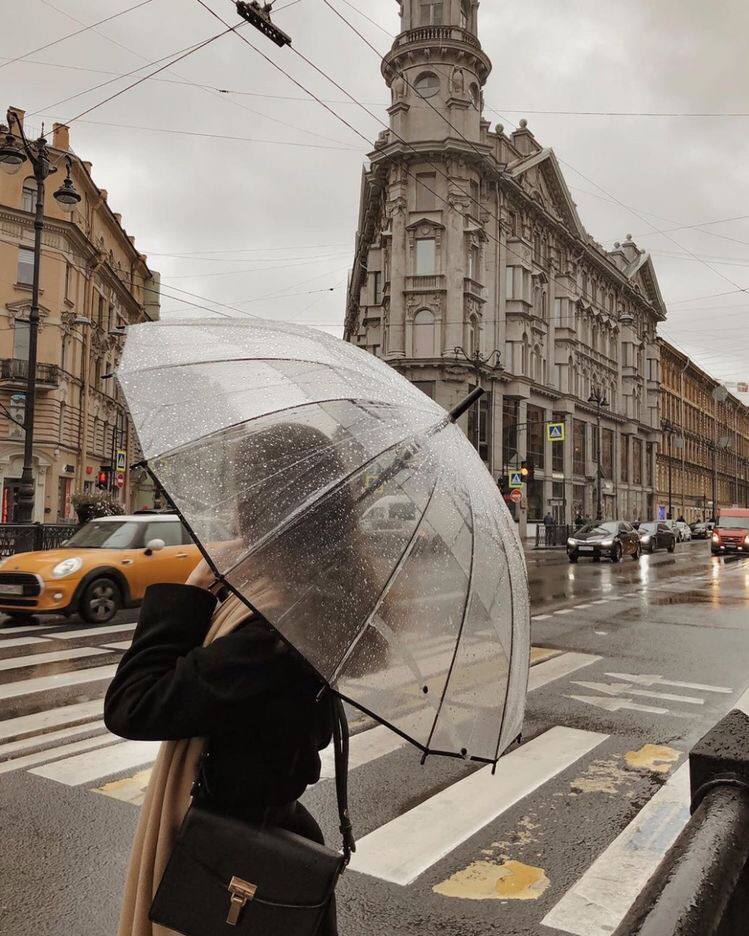 jummmai's tweet photo. I don’t know when I started to like rainy days. Do you feel the same way? https://t.co/ZlXZ1Cyf1i