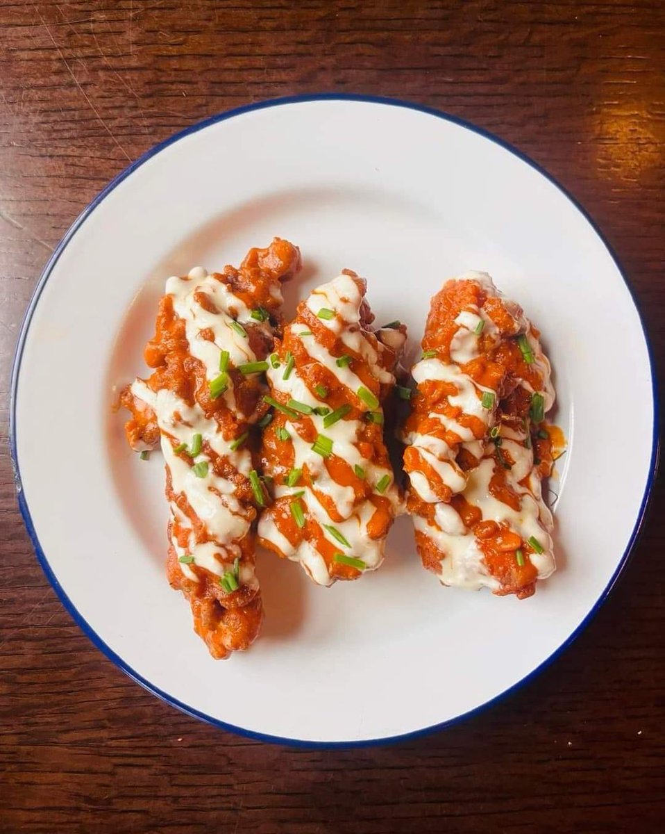 Chicken and fries back today for 4pm
Here's the rundown on the new food opening times 
Tuesday - Friday 4pm till 9pm (or sell out) 
Saturday 12-9 (or sell out)
Plus some time this week we'll see the return of pizza sqaure
Keep ya eyes out for an update