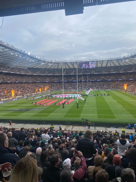 accorduk's tweet photo. Our deepest thanks to @sageuk for an unforgettable #ENGvIRE experience at Twickenham! 

82,000 fans, electric atmosphere, and the presence of legend Chris Robshaw made watching England's thrilling 23-22 victory truly special 🏉
#GuinnessM6N #SixNations https://t.co/1WSCBX3wQl