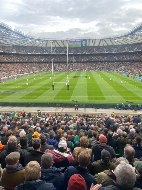 Our deepest thanks to <a href="/sageuk/">Sage UK</a> for an unforgettable #ENGvIRE experience at Twickenham! 

82,000 fans, electric atmosphere, and the presence of legend Chris Robshaw made watching England's thrilling 23-22 victory truly special 🏉
#GuinnessM6N #SixNations