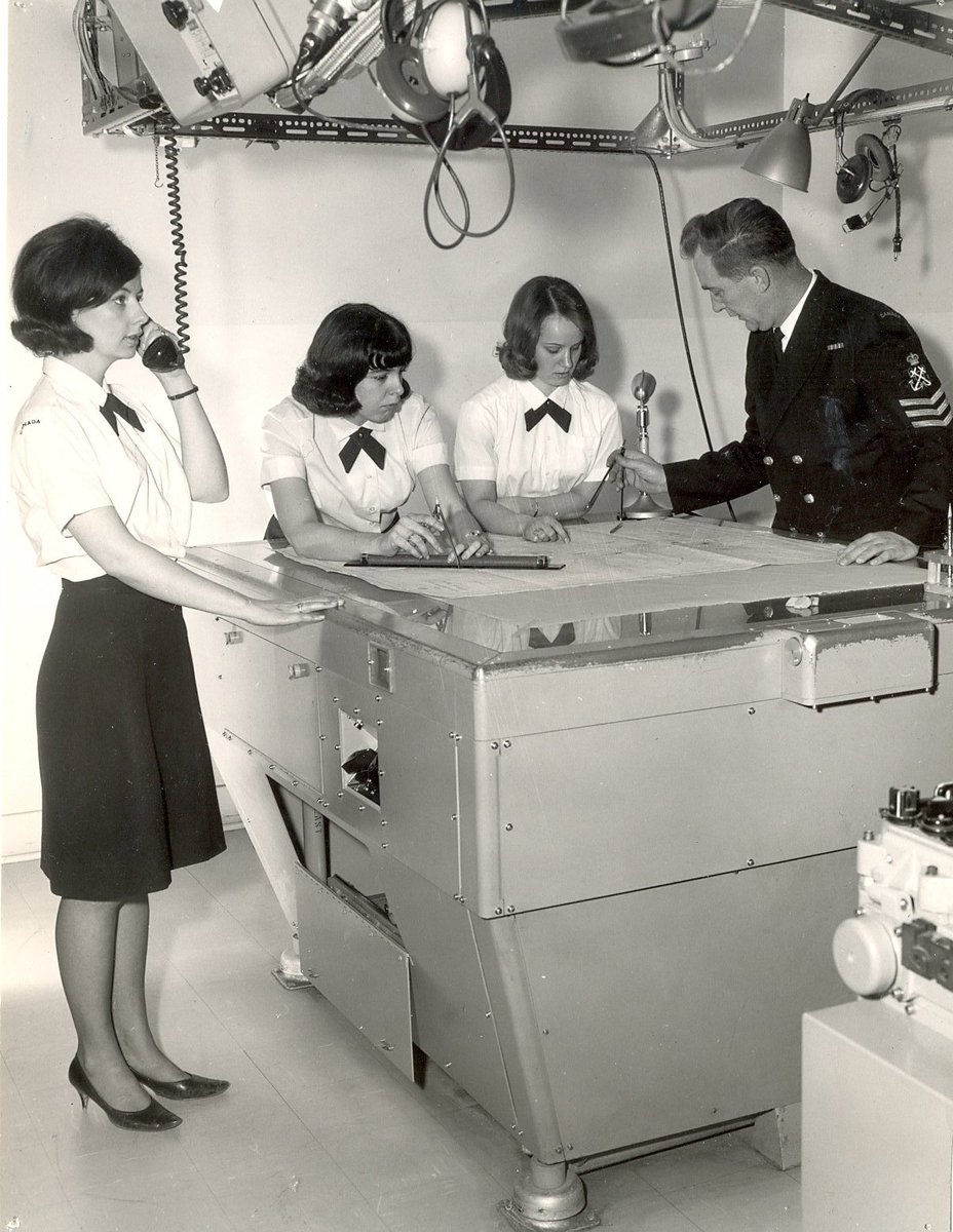 #fromthearchives #womeninthenavy #womenshistorymonth    #RCNavy  – check out this great #potd of Wrens plotting the positions of ships and aircraft in the simulated ships operations room trainer at the Operation Divisions, Fleet School, #CFBHalifax , 1967.