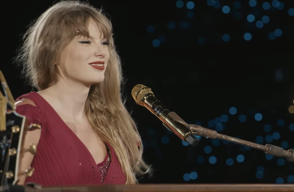 TSTheErasTourSG's tweet photo. 📣 | “Maroon” is one of the 4 acoustic songs that will be featured in “Taylor Swift | The Era’s Tour (Taylor’s Version)”

🎬 14 March 2024, 9PM EST, exclusively on Disney+ https://t.co/UJY1M6Wipr