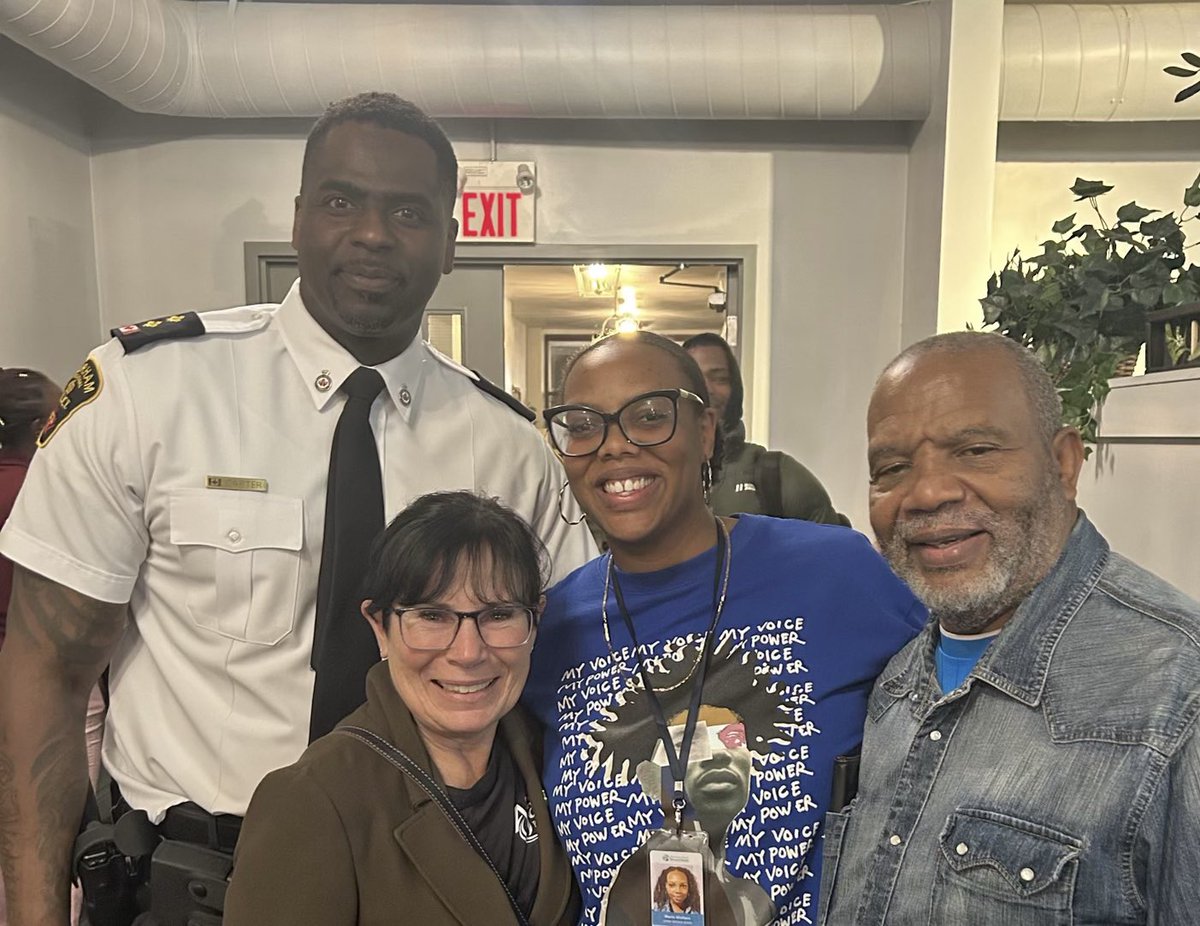 Last night, @drps_officialwest launched Project HOPE (Durham). Members spoke with dozens of newcomers about their rights, avoiding exploitation and culture pertaining to human rights. We are trying to change the narrative and promote a positive image of police in the community.
