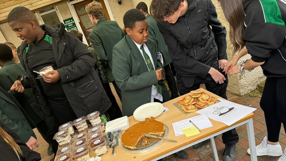 GreenfieldsInd's tweet photo. Year 10 business students showcased their comprehensive project, encompassing the 4 P’s – product, price, promotion and place. They crafted logos, executed promotional campaigns and sold their products within the school, fostering a practical understanding of business. https://t.co/LYvUxRIJrT