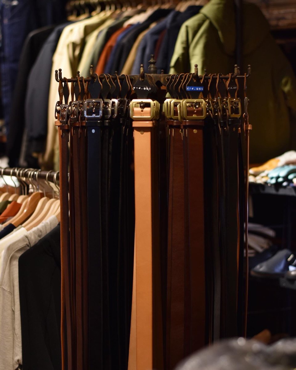 SMACLO's tweet image. ご好評頂いております フェローズのベルトが再入荷し全カラー全サイズ揃いました。しかも今回はサイズ40インチまで揃っております👍🏻#pherrows #smaclo #ベルト