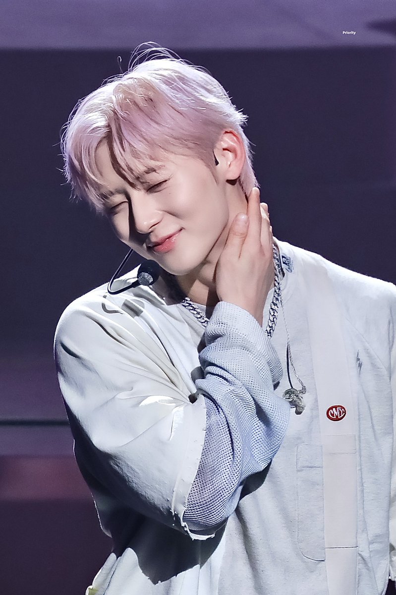 Priority89's tweet image. 240310 GUILTY &amp;amp; 첫만남 
귀여운 버전🤭

#황민현 #HWANGMINHYUN 
#민현 #MINHYUN #도원결의