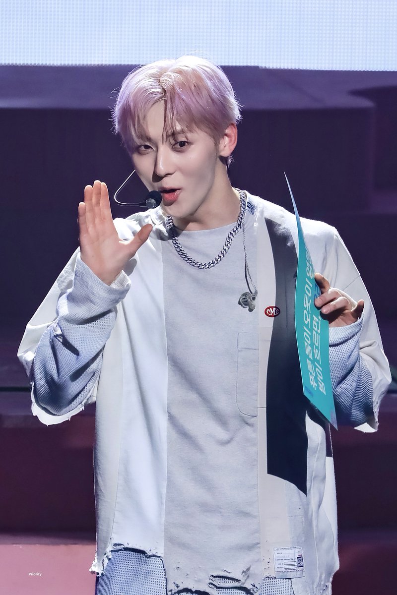 Priority89's tweet image. 240310 GUILTY &amp;amp; 첫만남 
귀여운 버전🤭

#황민현 #HWANGMINHYUN 
#민현 #MINHYUN #도원결의