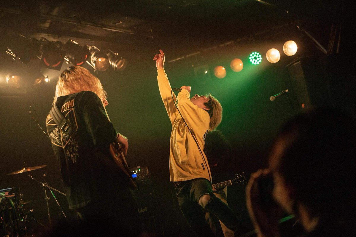eiching_bass's tweet photo. 先日のINSAであったKNIGHTMILLラスト主催イベントで最初で最後の共演
すっげぇ楽しそう
すっげぇ楽しかった

びっくぼさん写真ありがとうございます

#KNIGHTMILL
#INSA https://t.co/2qYl0Vhd6S