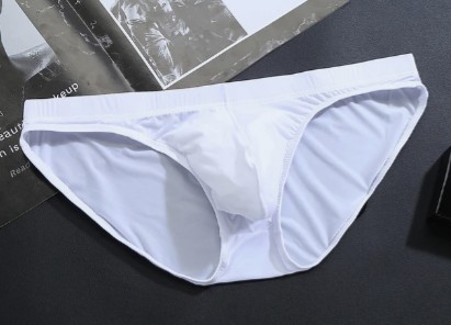 Underwear o interior en  blanco , corté Brasil, diseñado y realizado con materiales de excelente calidad.
Pedidos por encargo al DM.
#underwear #masculino #varonil #caracas #hechoenvenezuela #boy