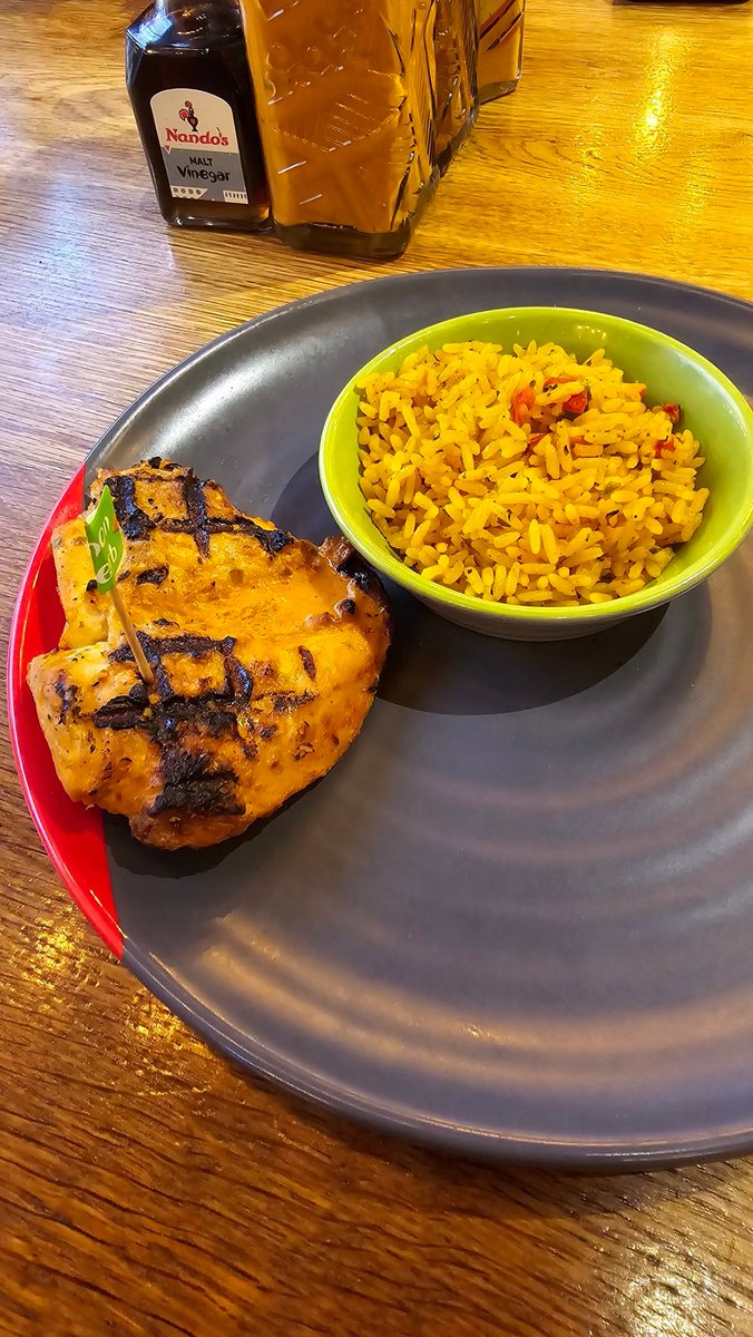yo <a href="/NandosUK/">Nando's</a> 
this cost me £16.50

that's crazy. I've been ripped off man