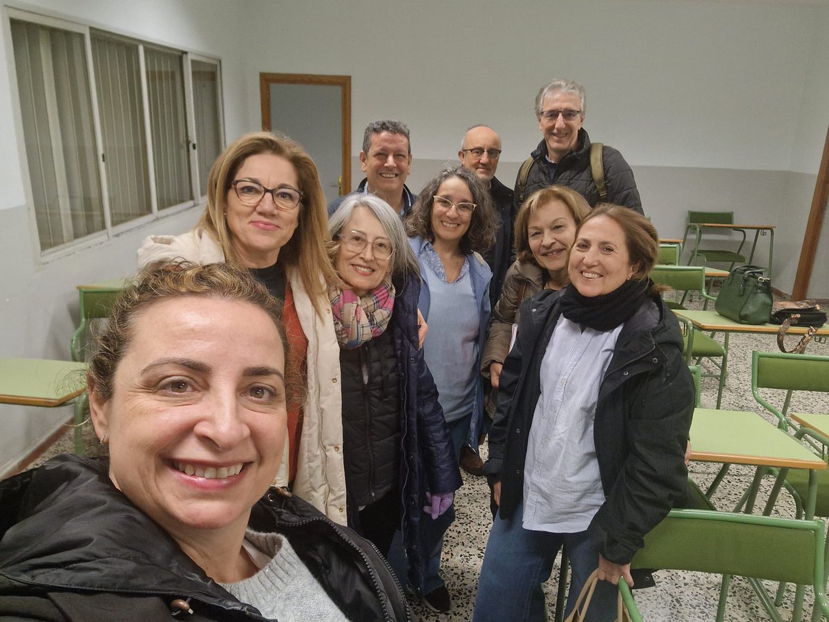Ayer finalizó el curso de "Introducción y Fundamentos de Técnicas de comunicación en público",  dentro del programa del #AulaMayores+55 de la <a href="/InfoUMA/">Universidad de Málaga</a> . 📚🎙️📋. Este curso termina pero la semana que viene empezamos el siguiente nivel. ¡Con muchas ganas de empezar! 🤩