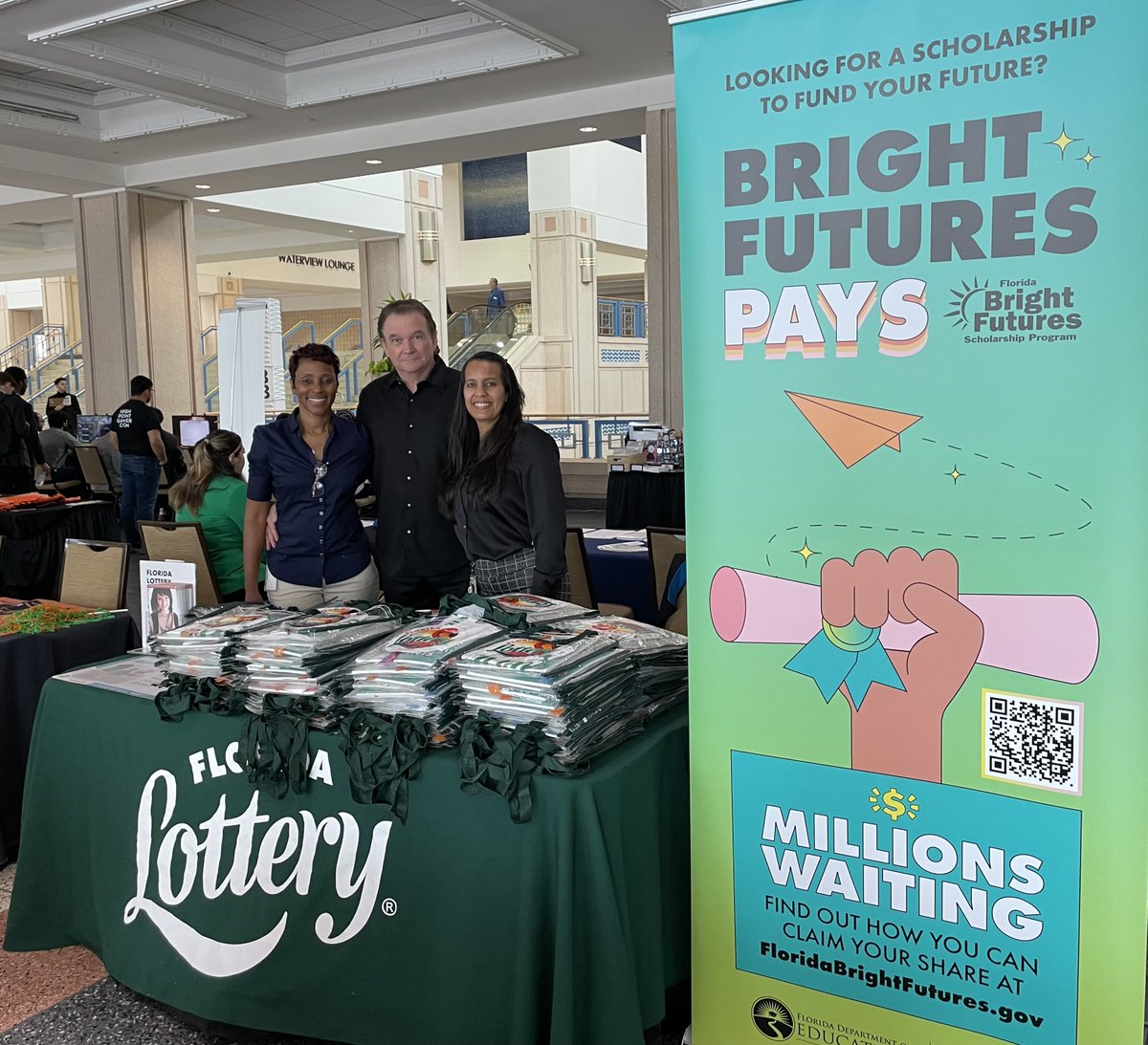 floridalottery's tweet photo. 👩🏾‍🎓👨🏾‍🎓Exciting day at the Black Brown &amp; College Bound Summit! Florida Lottery staff brought energy to the Hillsborough Community College event, spreading awareness about Bright Futures Scholarships. Empowering dreams, one student at a time!🎓#BrightFutureScholarship #FundingFutures https://t.co/WMNcbj7Fz1
