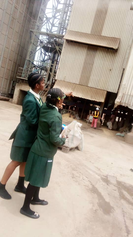 ChristCollege3's tweet photo. We thank West Africa Soy Industries Limited for accommodating our visit , and for their invaluable contribution to our students' learning experience. 
#FieldTrip #Education #SoyOilCompany #ExperientialLearning #FutureLeaders #soy https://t.co/KYSLg04u5d