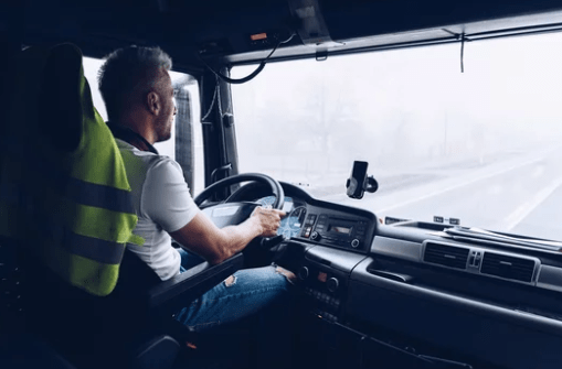 📑🚛 Acuerdos con Marruecos: ¿Solución a la falta de conductores en el transporte español? 📑🚛
LEE EL POST COMPLETO ➡️ bit.ly/3Twt3x3

#Transporte #transportistas #Movilidad #Camioneros  #transporteespañol #faltaconductores #escasezconductores #camionerosespañoles