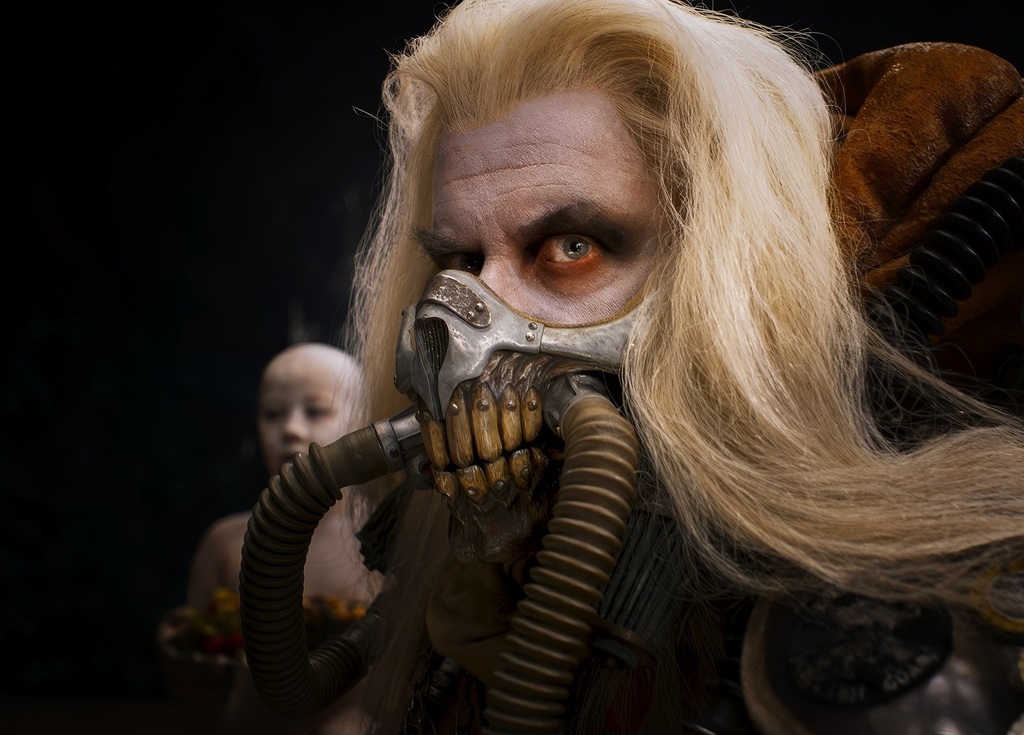 The great #lachyhulme brings it to the great #immortanjoe in #furiosa. #hughkeaysbyrne would be proud! #Furiosa edition out on the 14th #anyataylorjoy #chrishemsworth #georgemiller #madmax #warboy #stunt #appocalypse #thewasteland #nikonz9 @nikonaustrali… instagr.am/p/C4ai9oPh1ei/